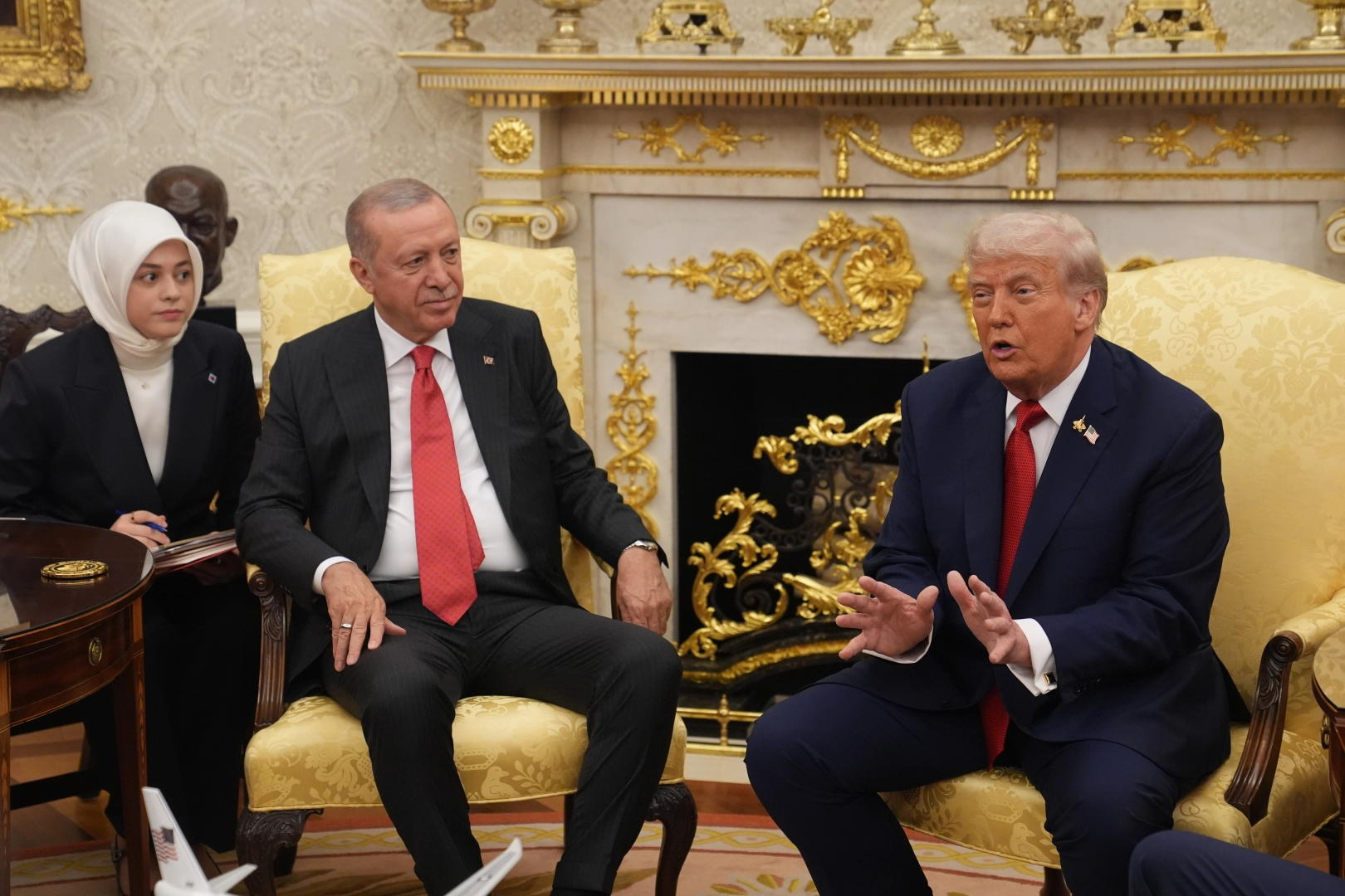 Oval Ofis'te beklenen görüşme gerçekleşti