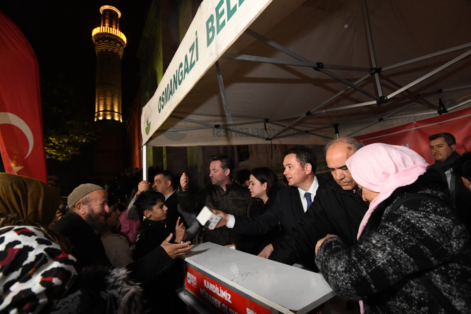 Osmangazi'de kandil simidi ikramı