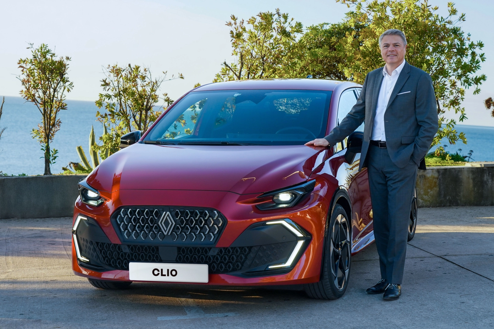 Oyak Renault 2025'i güçlü kapattı