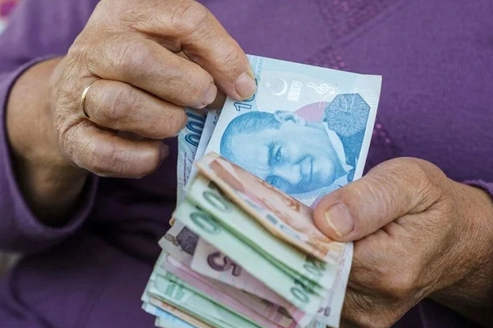 Emekli Sandığı zam farkları ve ek ödemeler hesaplara yatıyor