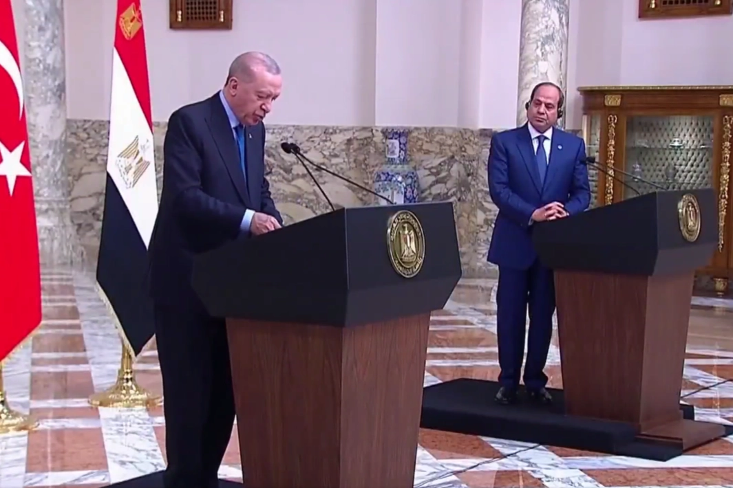 Cumhurbaşkanı Erdoğan es-Sisi ile görüştü
