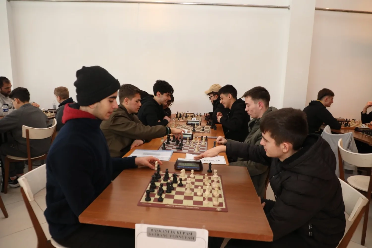 İnegöl’de spor festivalinde satranç heyecanı
