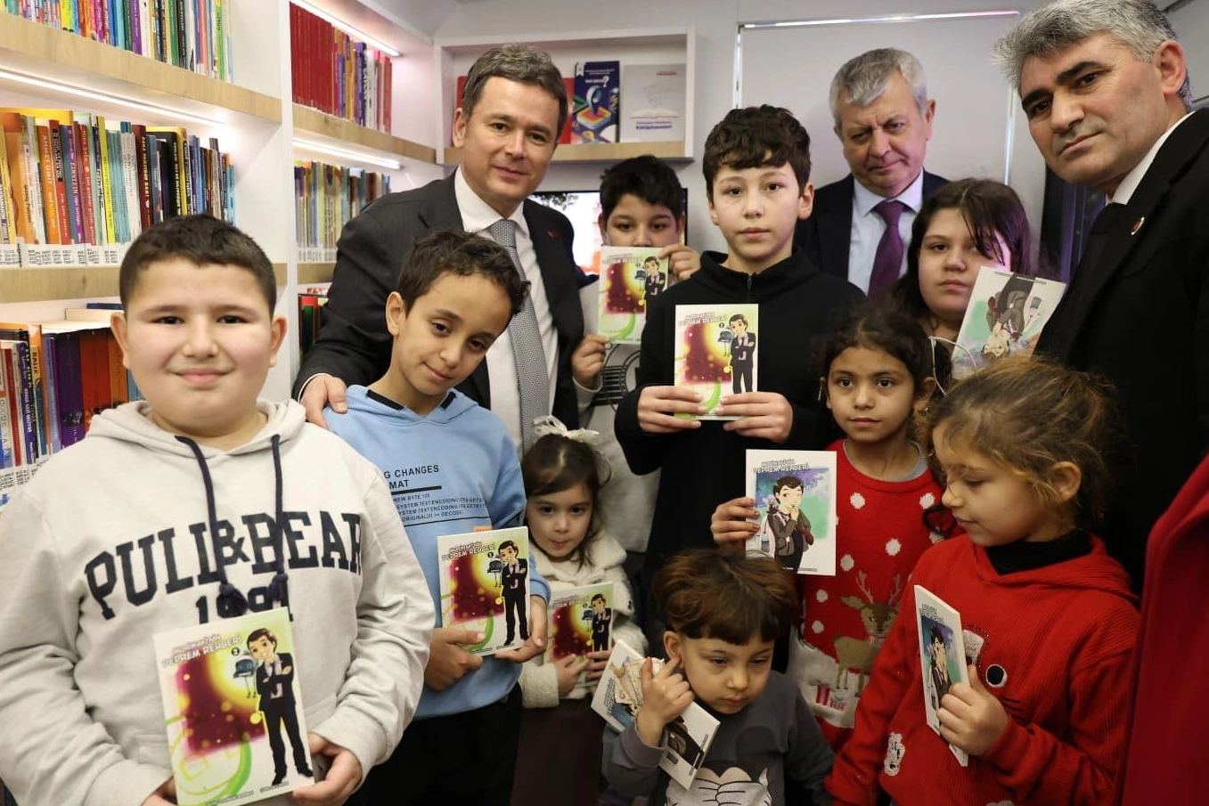 Osmangazi’de yeni gezici kütüphane hizmette