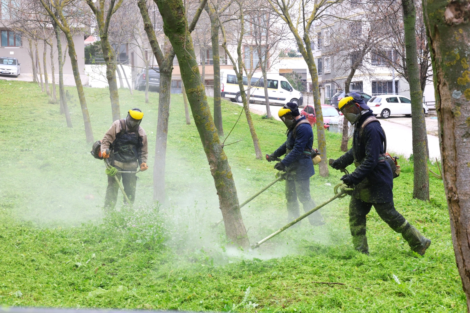 Osmangazi’de ot temizliği başladı