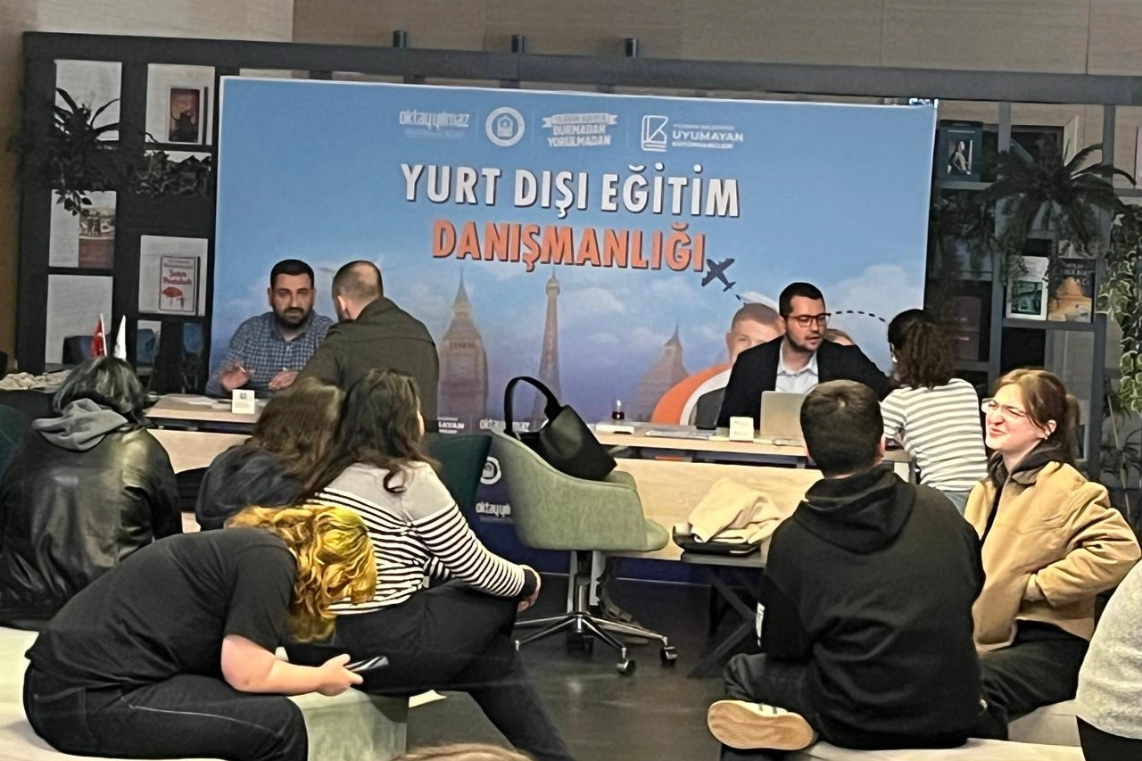 Yıldırım'dan gençlere 'Yurt Dışı Eğitim Danışmanlığı'