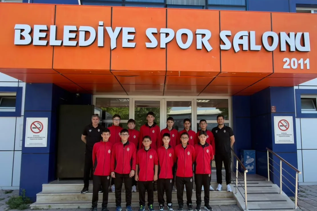 İnegöl Belediyespor midi erkekler Türkiye Şampiyonası'nda