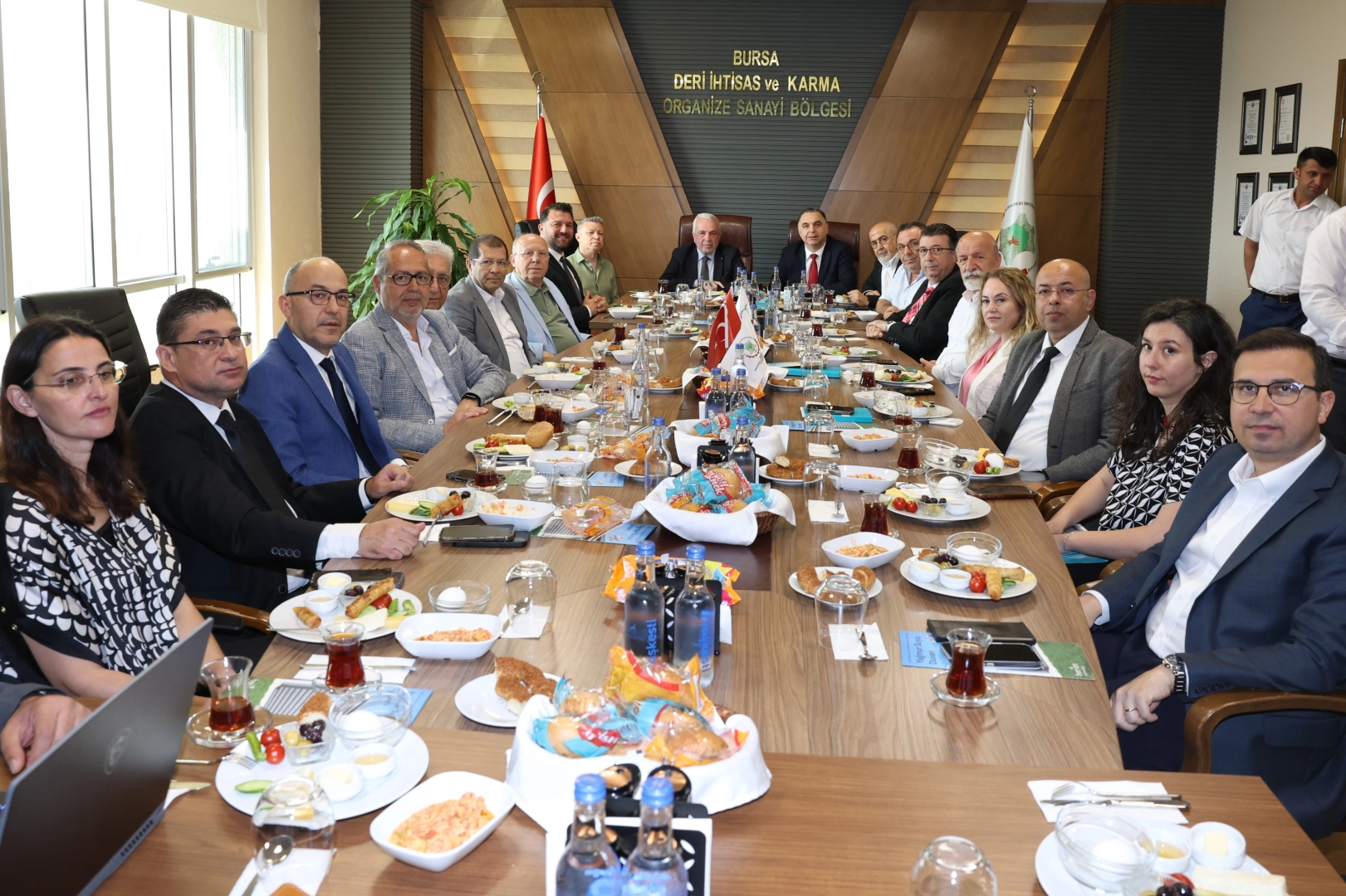 Nilüfer'de Başkan Özdemir sanayicilerle buluştu