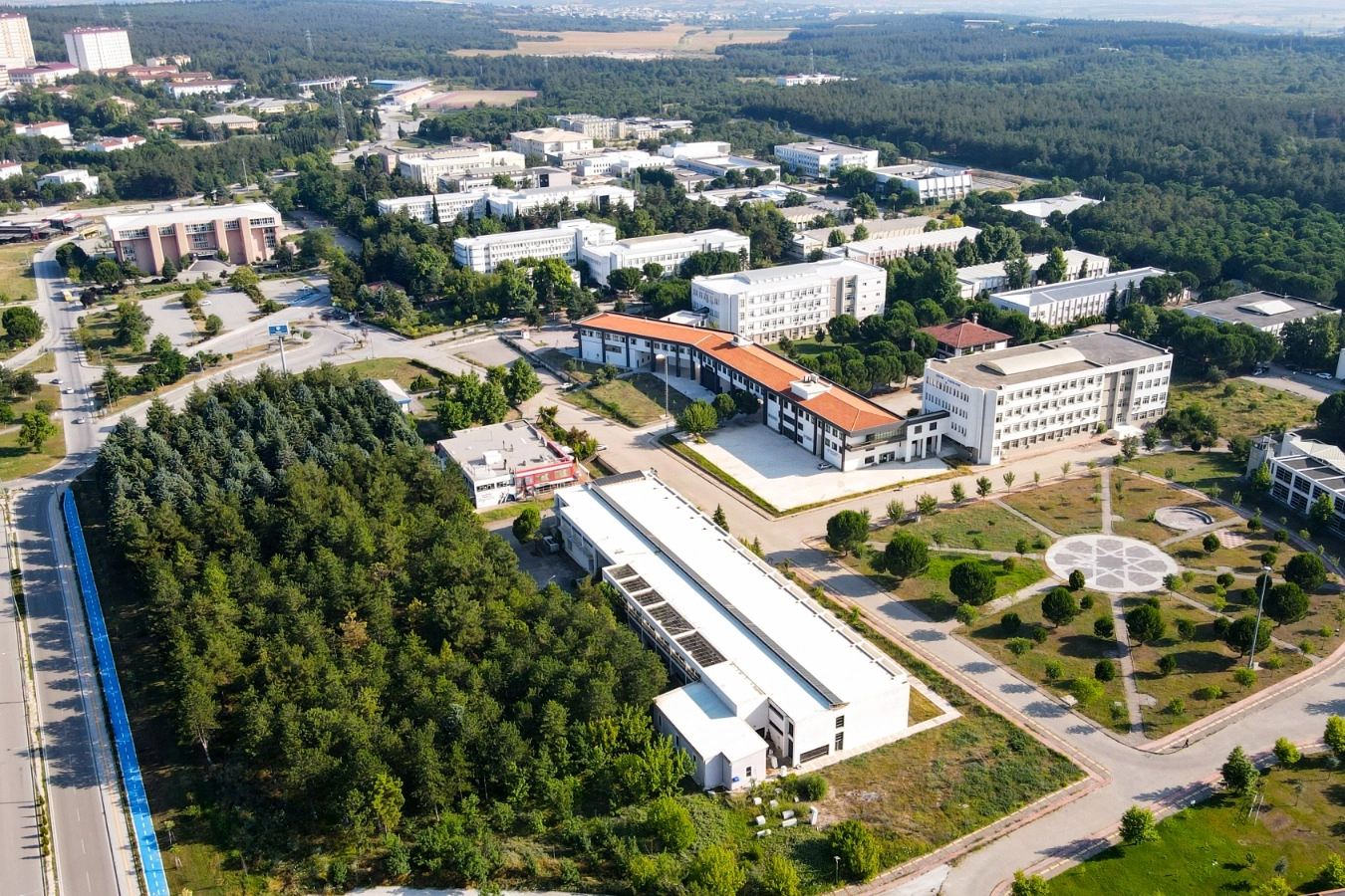 BUÜ’den büyük başarı... Türkiye’nin en iyi 18. üniversitesi oldu