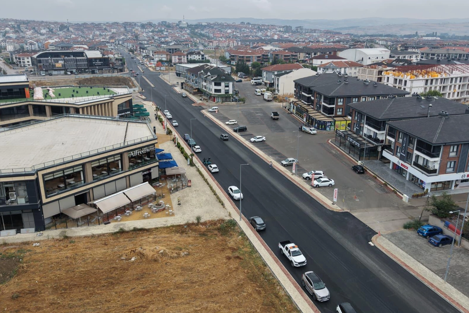 Bursa Büyükşehir 300 bin tonu aşan asfalt döktü